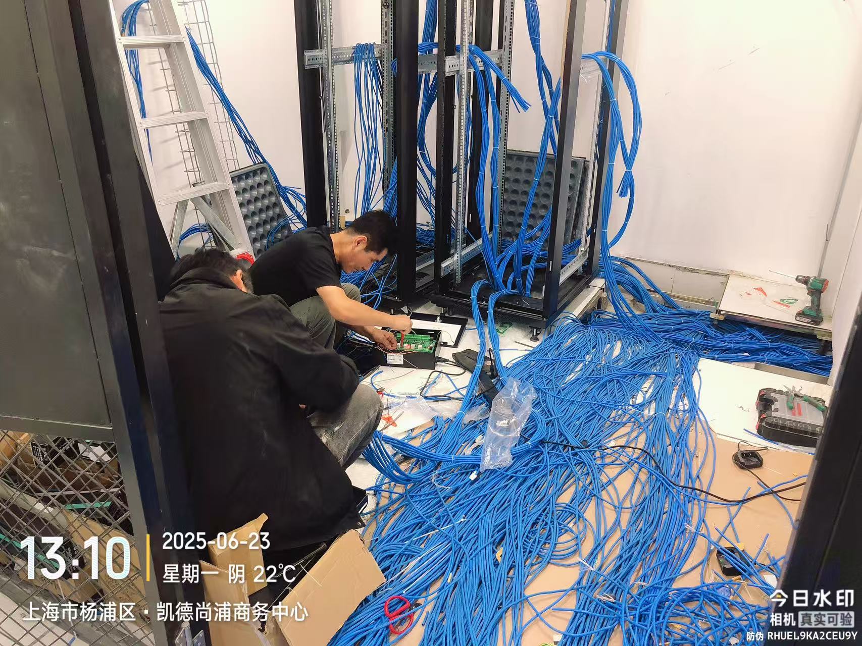 上海尚浦中心弱电施工