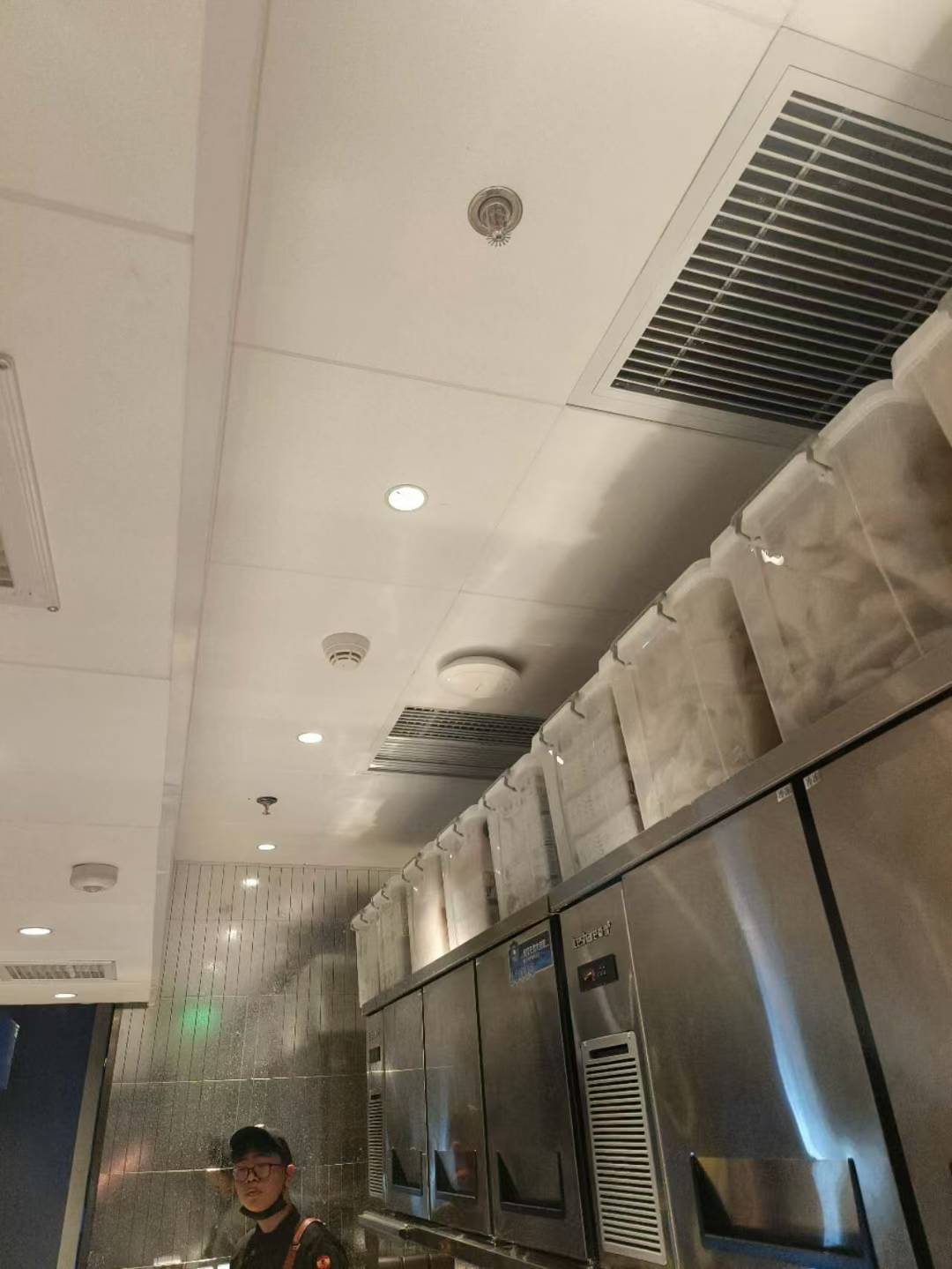 爱意海鲜饭深圳店